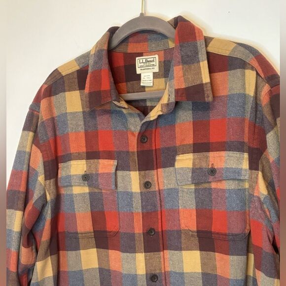 L.L. Bean EUC red/beige/blue plaid cotton flannel button shirt down Size XL tall - Picture 2 of 5